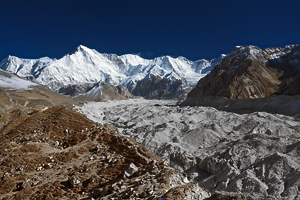 Южная стена Чо-Ойю (8202м.) и Главный Гималайский хребет